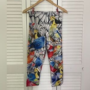 NAMASTEFIT Watercolor Bird Capri Yoga Leggings S